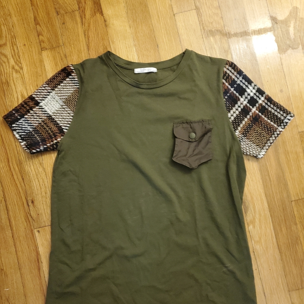 ZARA Large Green Shirt with knit sleeves